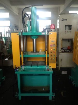 快速四柱液壓機、快速液壓切邊機、壓鑄件沖邊機產品相冊 | 鑫臺銘機械設備【南京】